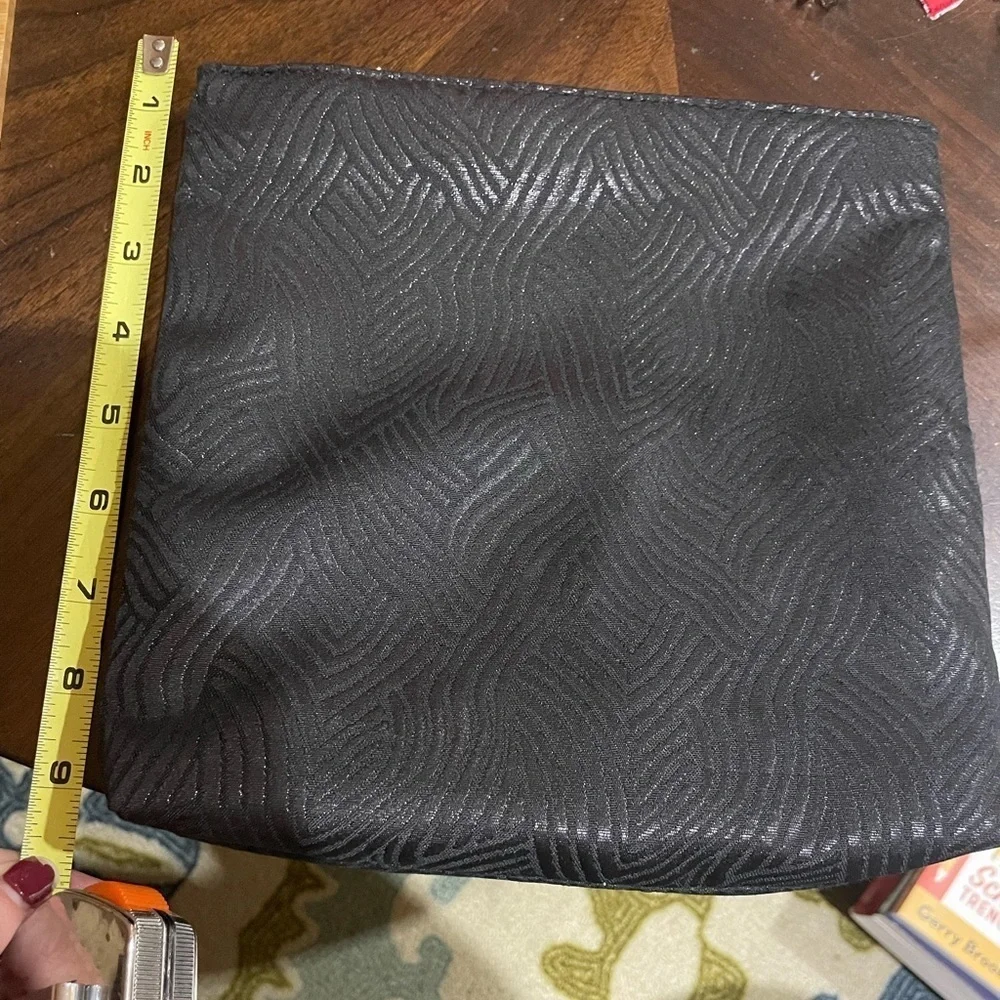 Estée Lauder makeup bag, black, never used